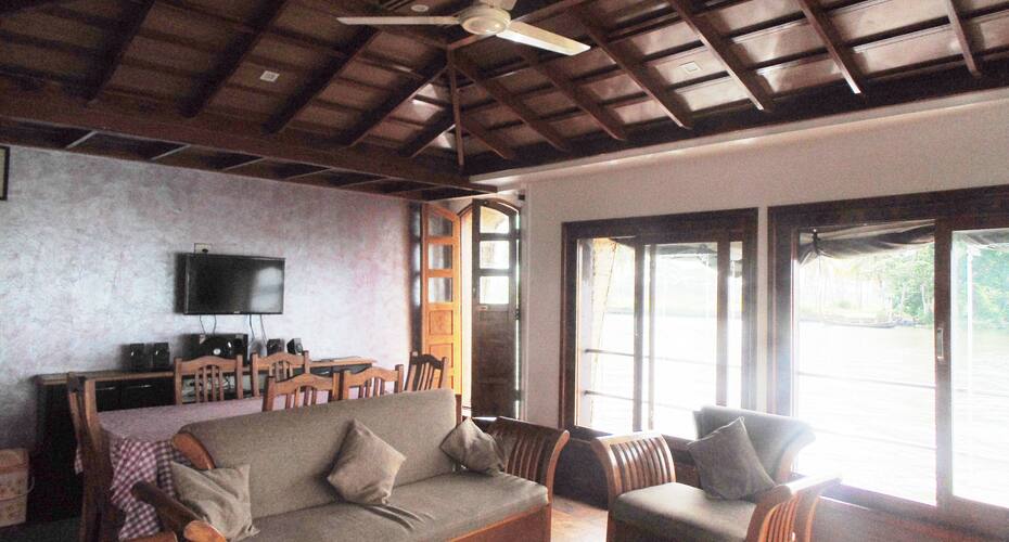 Pickadly Houseboats, Alleppey 4